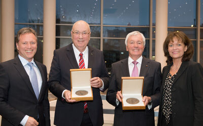 v. l. Verbandsdirektor Ralph Schlusche, Helmut Beck, Uwe Kleefoot, Verbandsvors. Dr. Eva Lohse (Foto Quelle: VRRN)